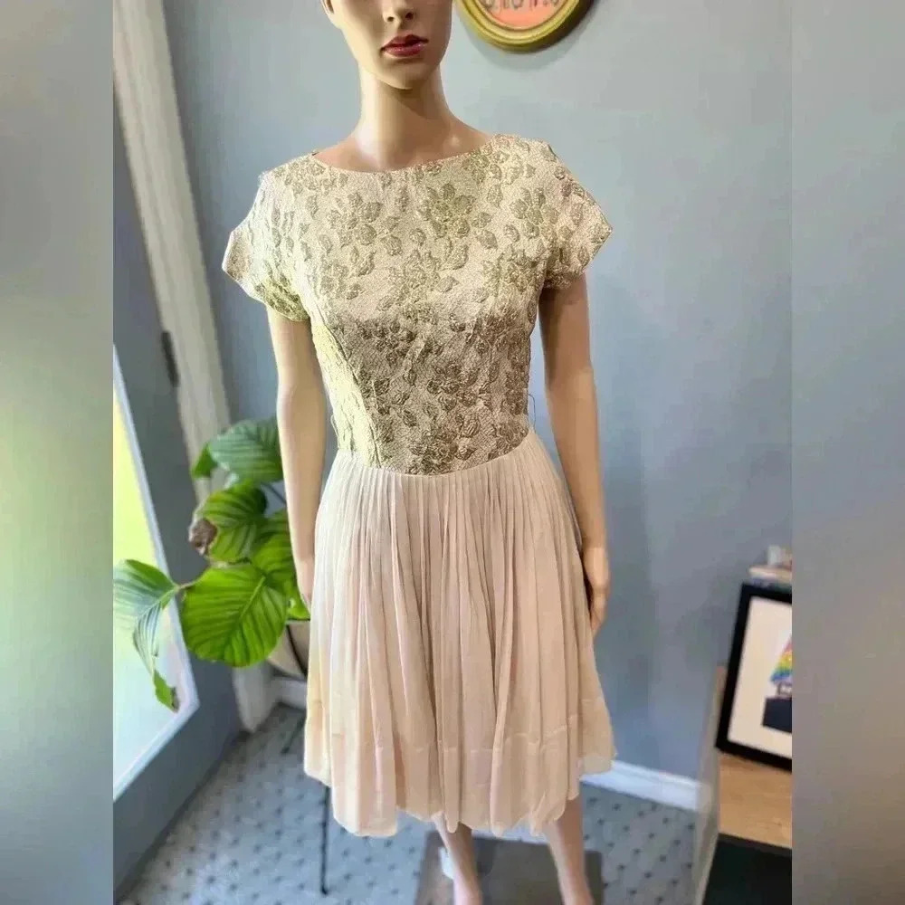 Cocktail glam Vintage 50s Elinor Gay gold lamé chiffon MOTB dance party dress